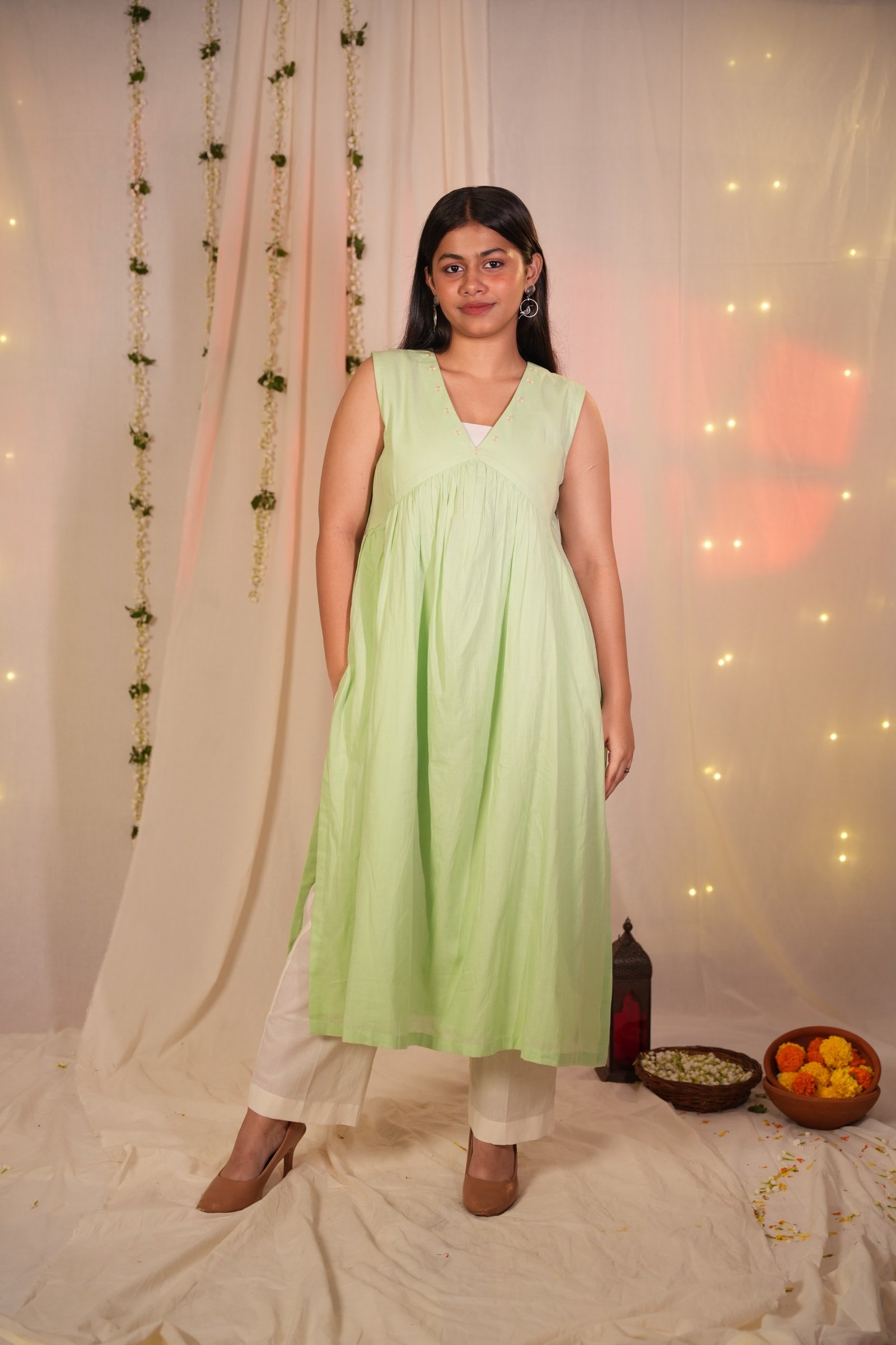 Mogra Light Green Kurta - Pant Set - Image 2